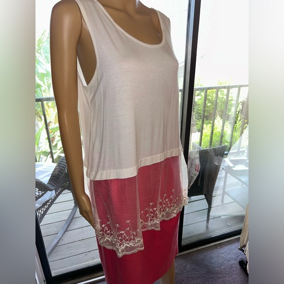 2 lace bottom camisole and tank. Sz S/M. - Picture 7 of 16